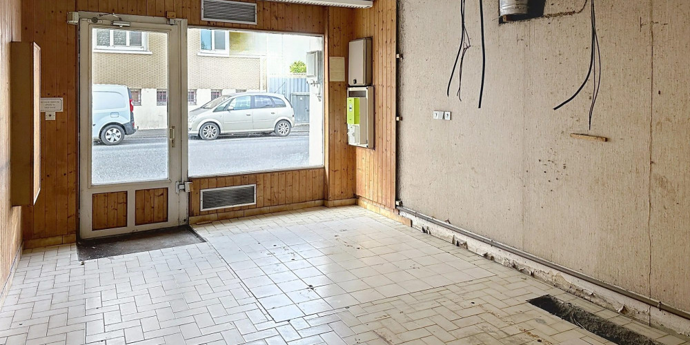 local commercial à SEMEAC (65600)